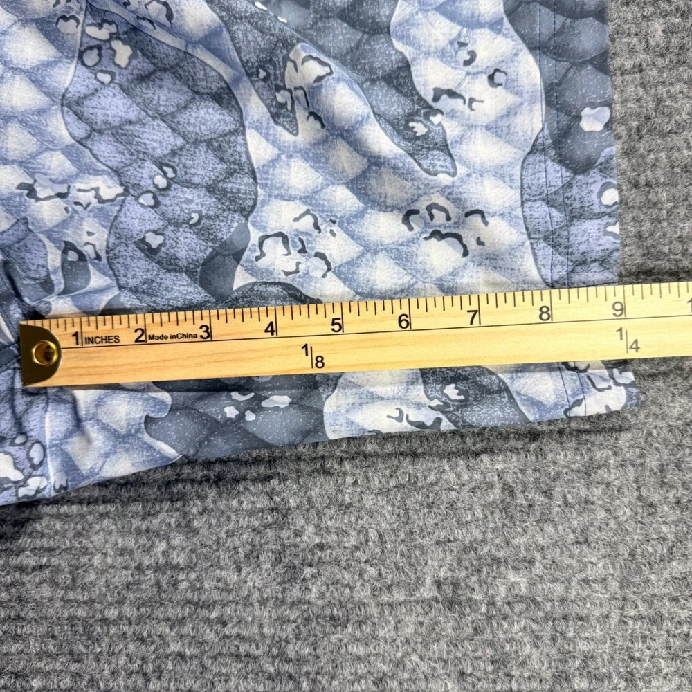 Columbia PFG Mens Blue Fish Scale Camo Board Shorts UPF 50 Size 34 Bottle Opener